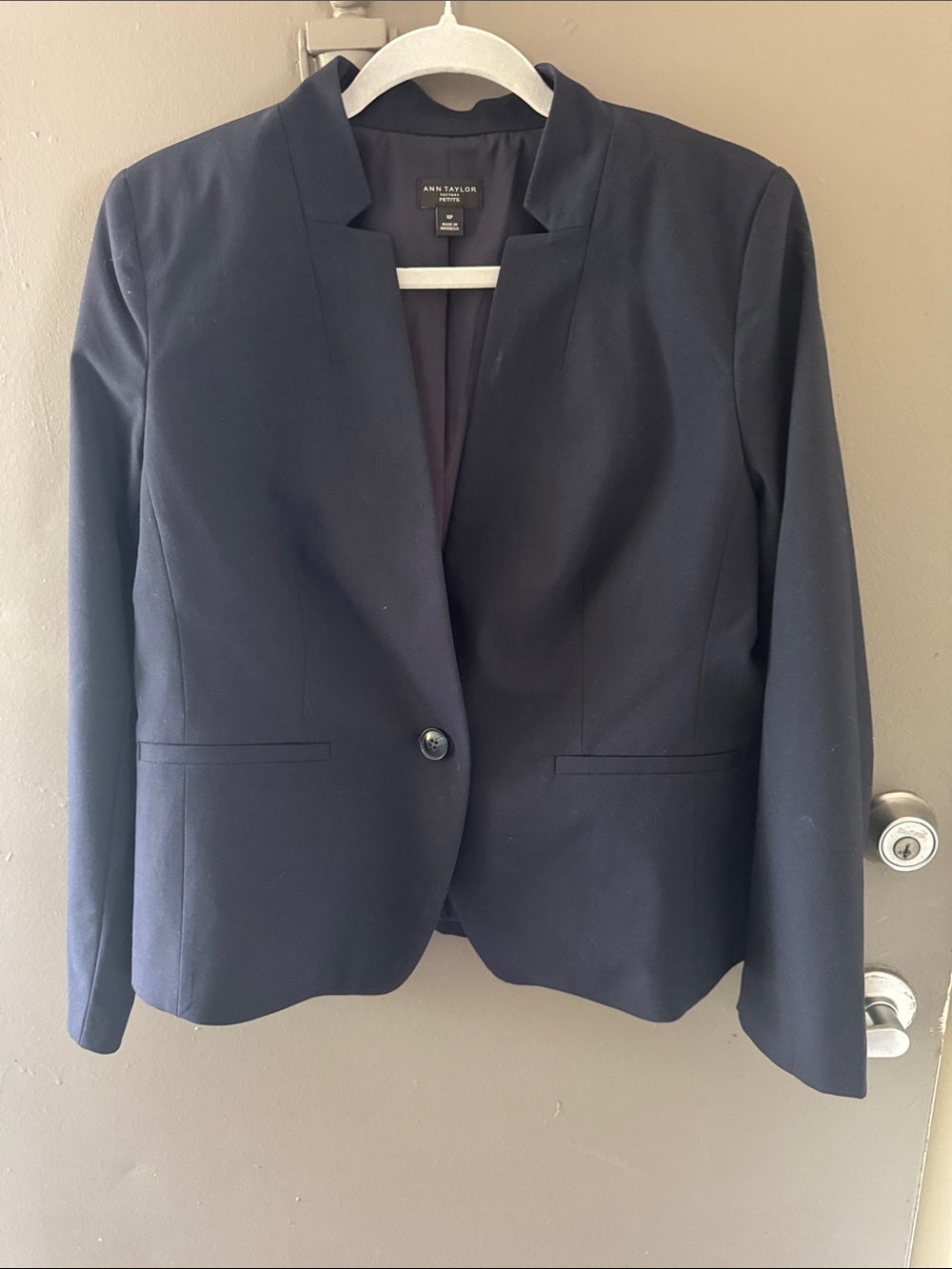 Ann Taylor Factory Machine Wahable Navy Dress Suit - Classic Tailored Fit